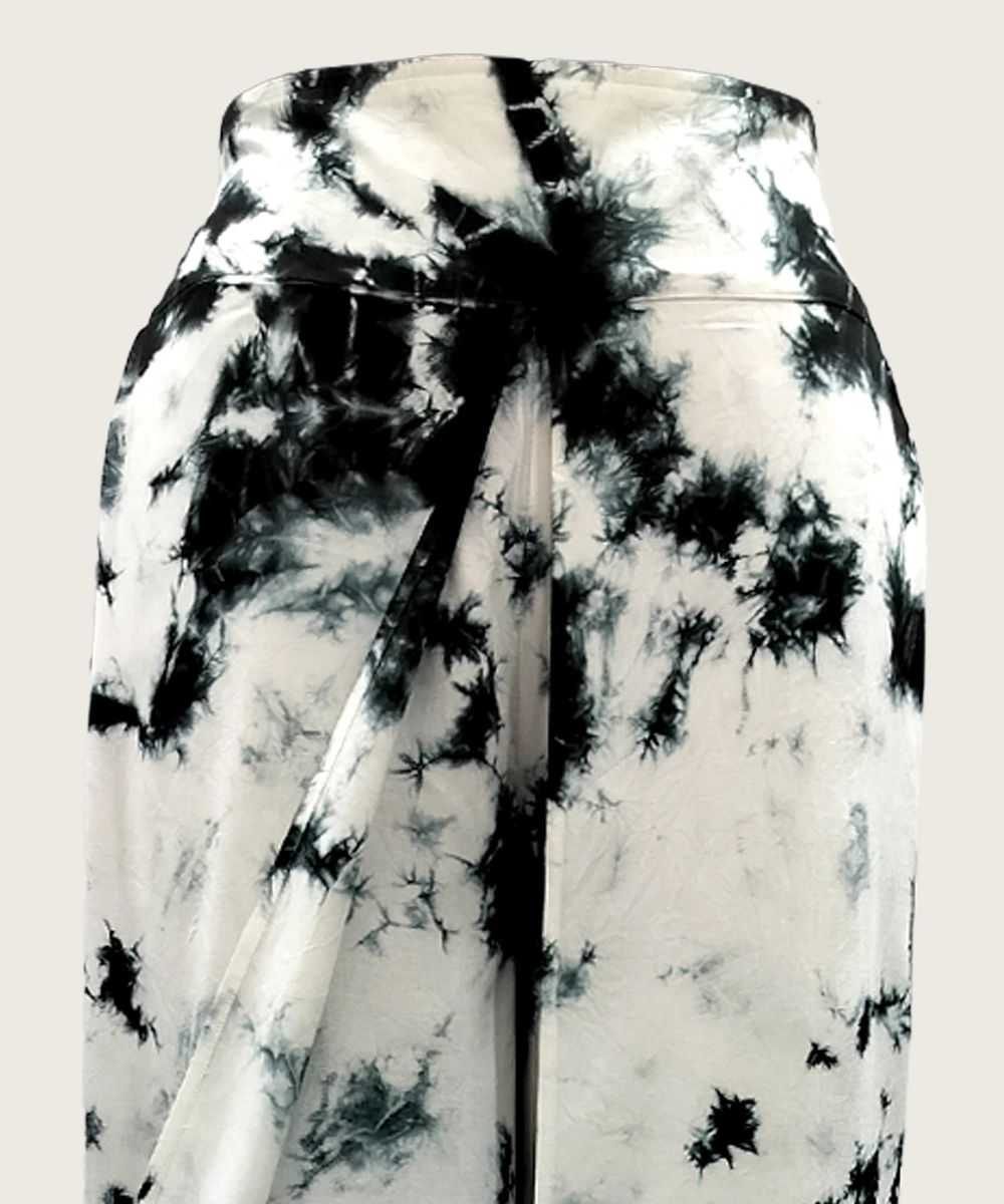 Women’s Stylish Flared Pleated Tie and Dye Rayon Pants SHP 2002 - Image 4