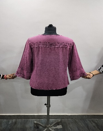 Women's 100% Rayon Dori Embroidered Top back